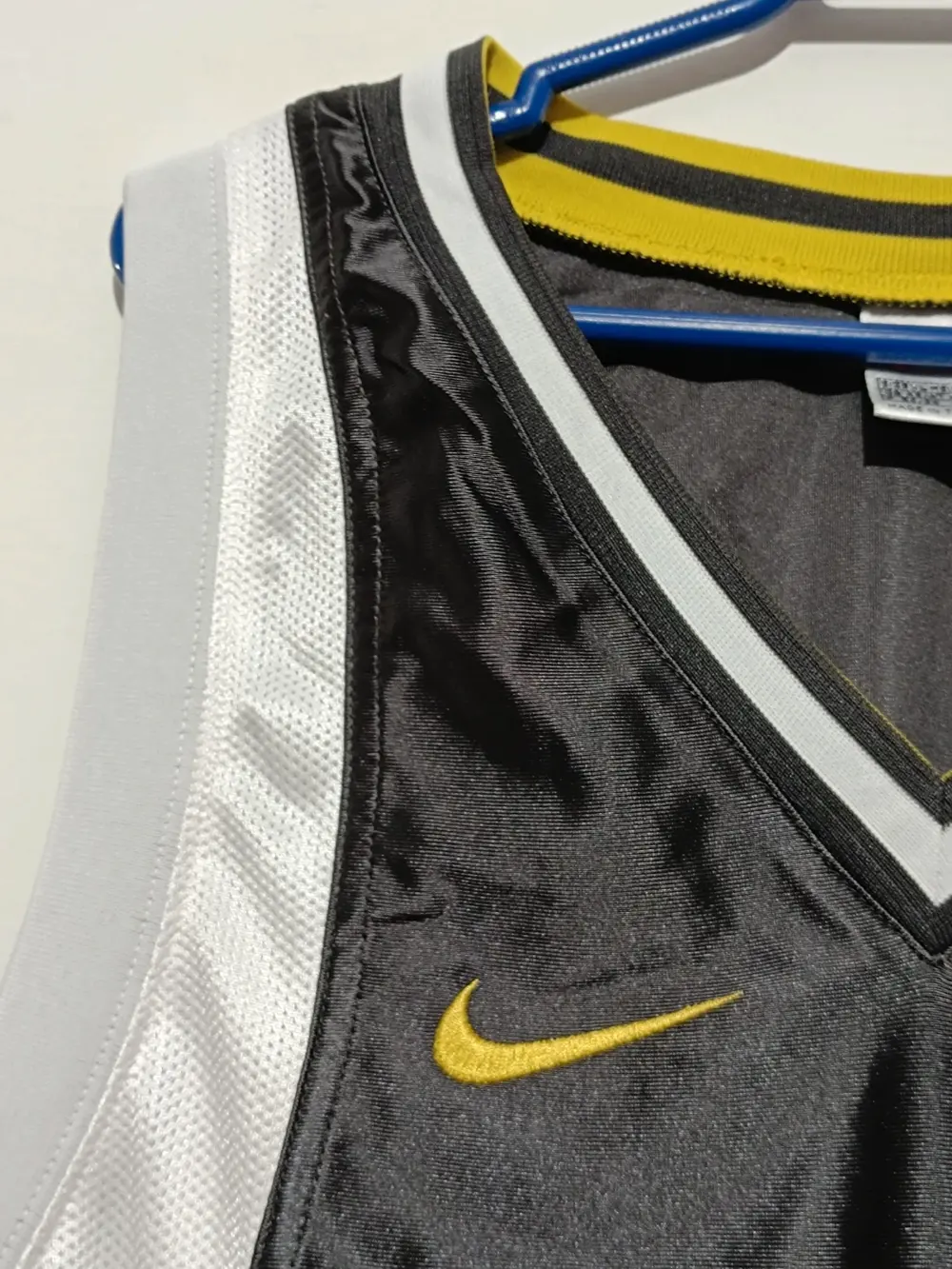Camiseta vintage Nike Team basketball talla XL ver medidas, foto 4