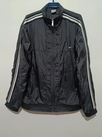 Chaqueta entretiempo Nike talla L