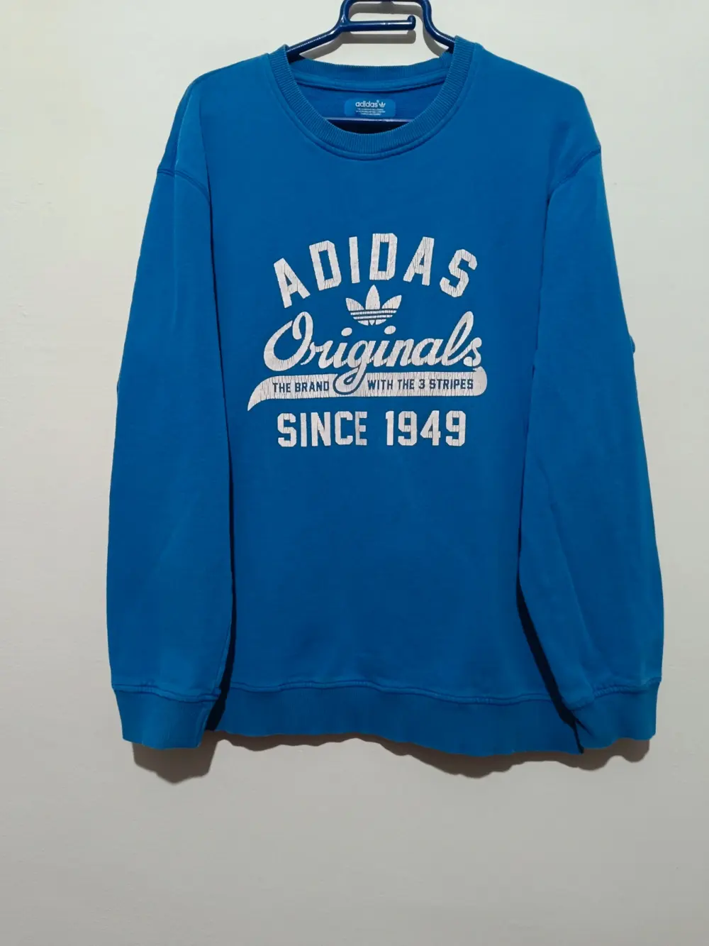 Jersey cuello redondo Adidas originals talla L