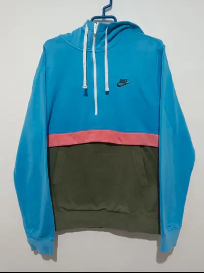 Sudadera con capucha y media cremallera Nike talla M