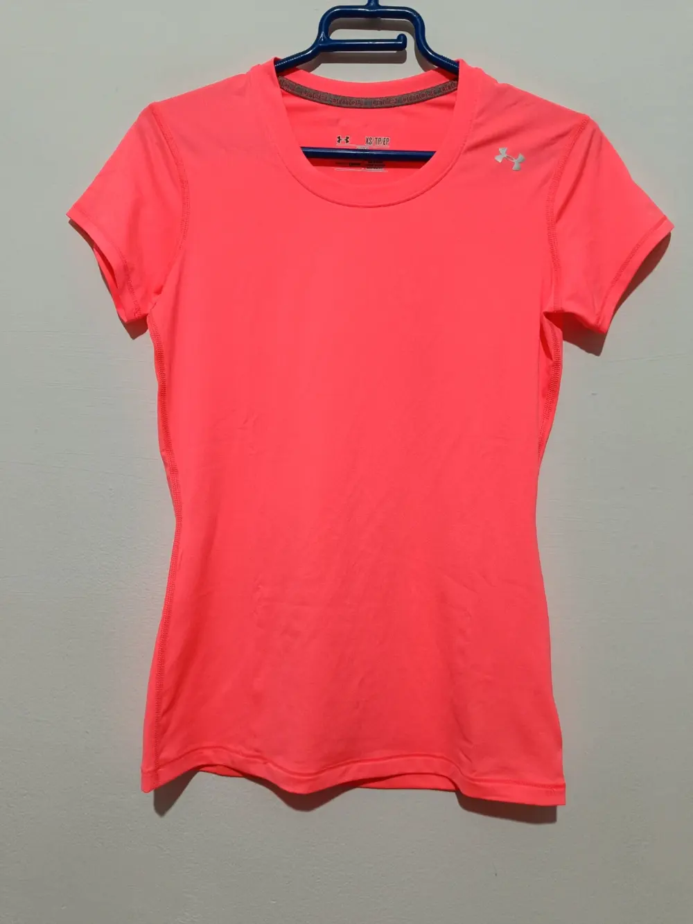 Camiseta tecnica Under Armour heat gear mujer talla XS ver medidas