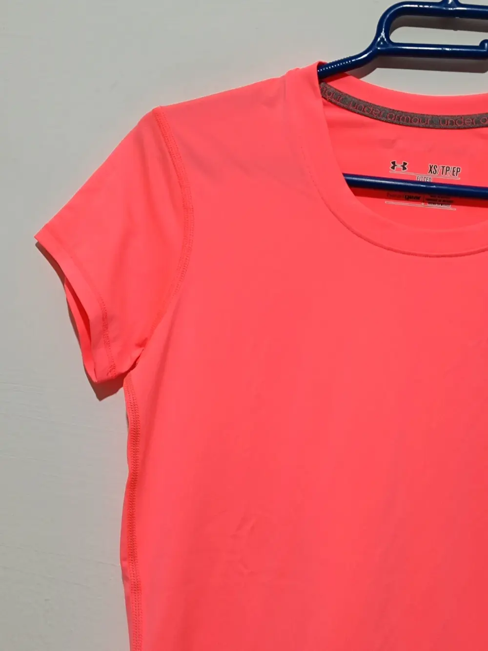 Camiseta tecnica Under Armour heat gear mujer talla XS ver medidas, foto 3