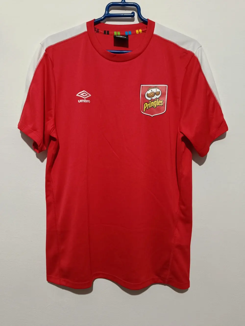 Camiseta Umbro Pringles talla S/M ver medidas