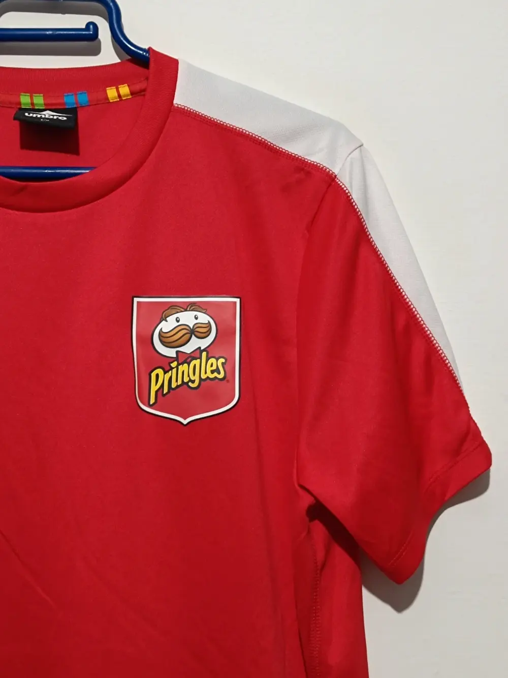 Camiseta Umbro Pringles talla S/M ver medidas, foto 2