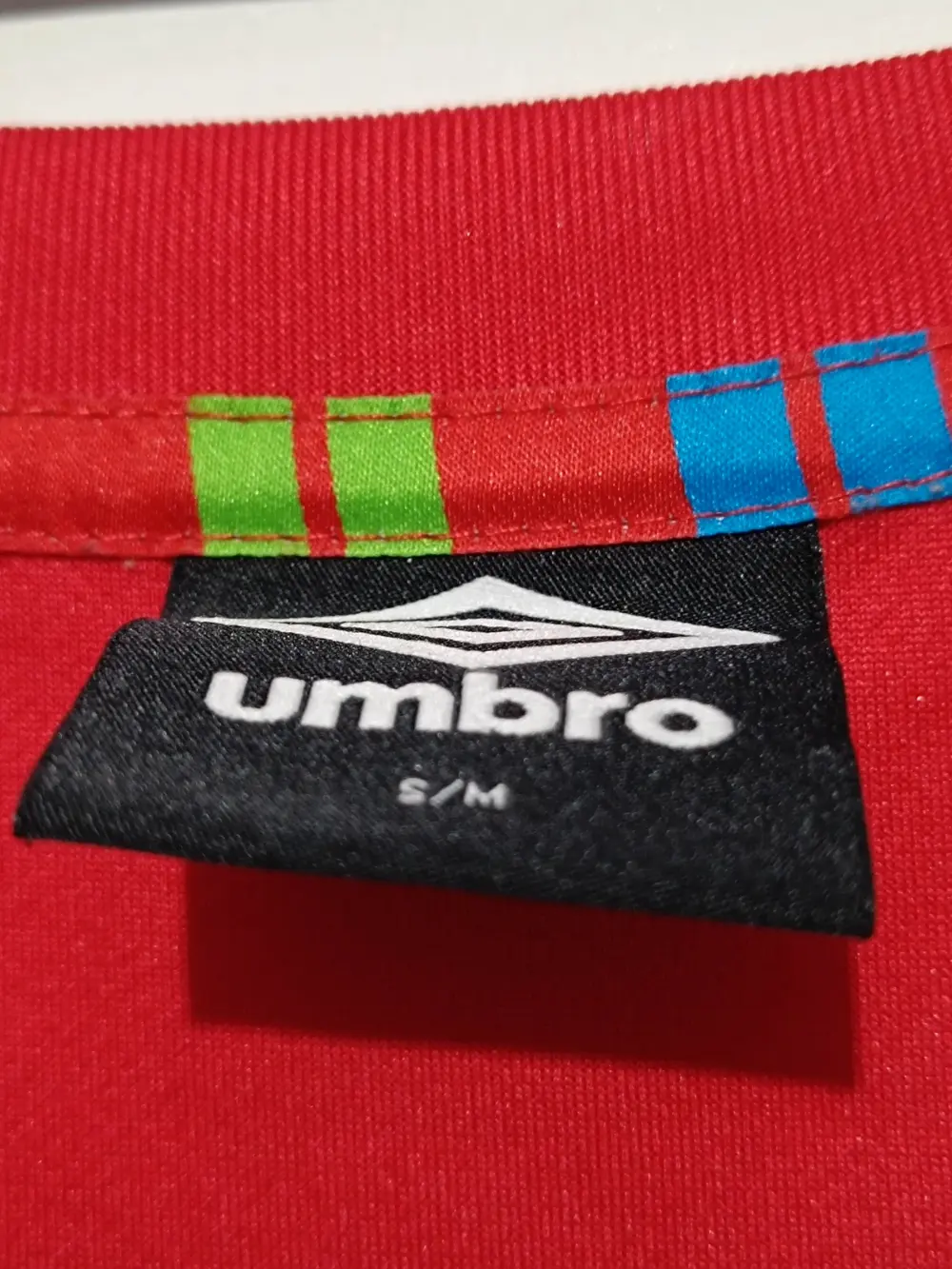 Camiseta Umbro Pringles talla S/M ver medidas, foto 4