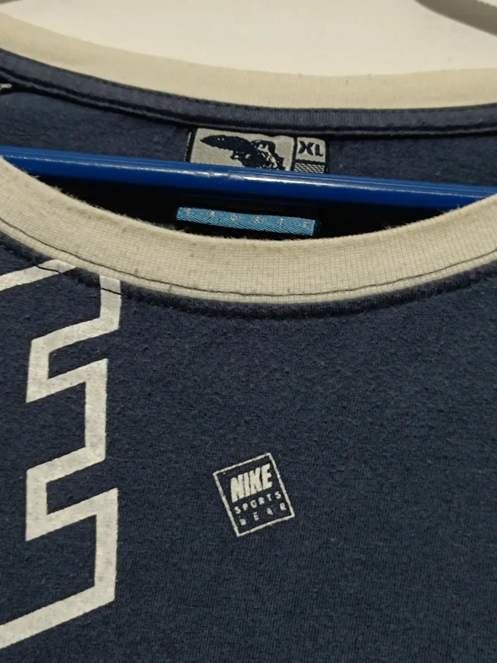 Camiseta vintage manga larga Nike Sportswear talla XL ver medidas, foto 4
