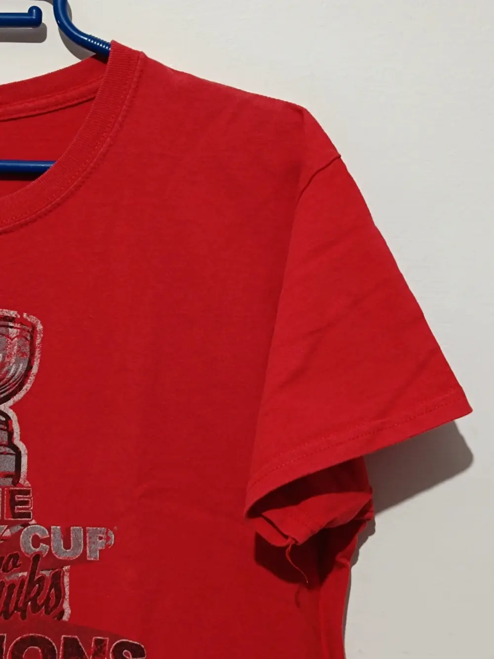 Camiseta Chicago BlackHawks Campeones NHL talla XL pero es una M ver medidas, foto 4