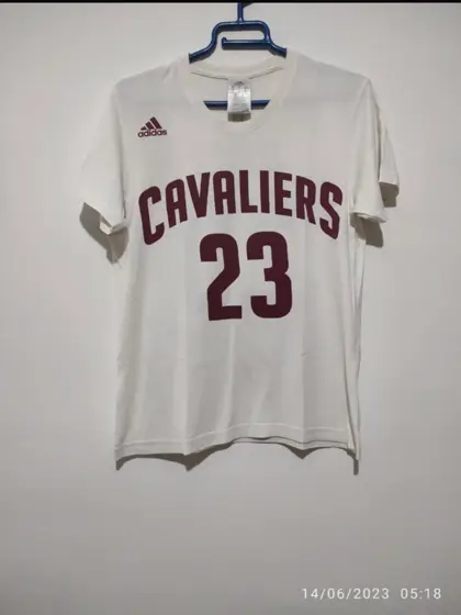 Camiseta manga corta Cavaliers James 23 talla S adidas