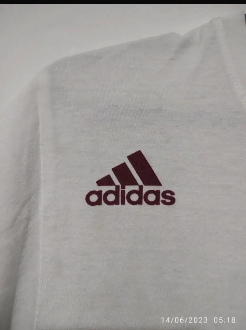 Camiseta manga corta Cavaliers James 23 talla S adidas, foto 2