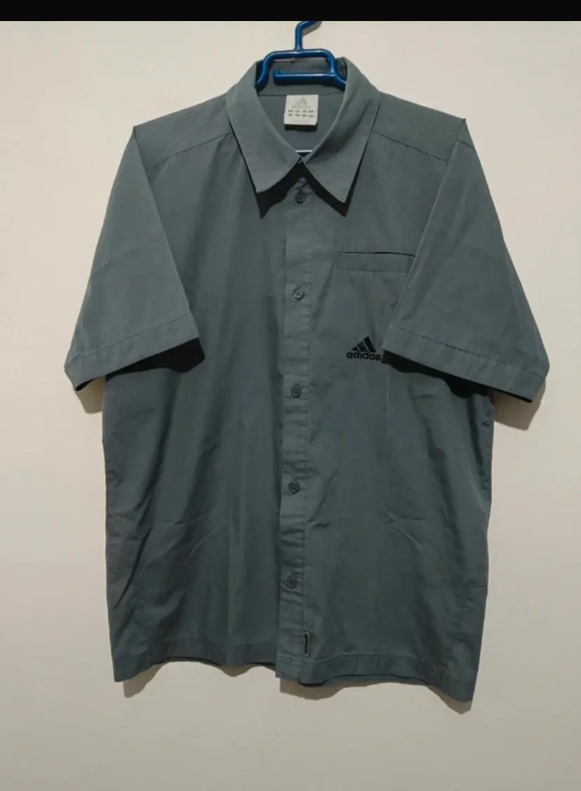 Camiseta vintage adidas olshchool true vintahe talla L ver medidas