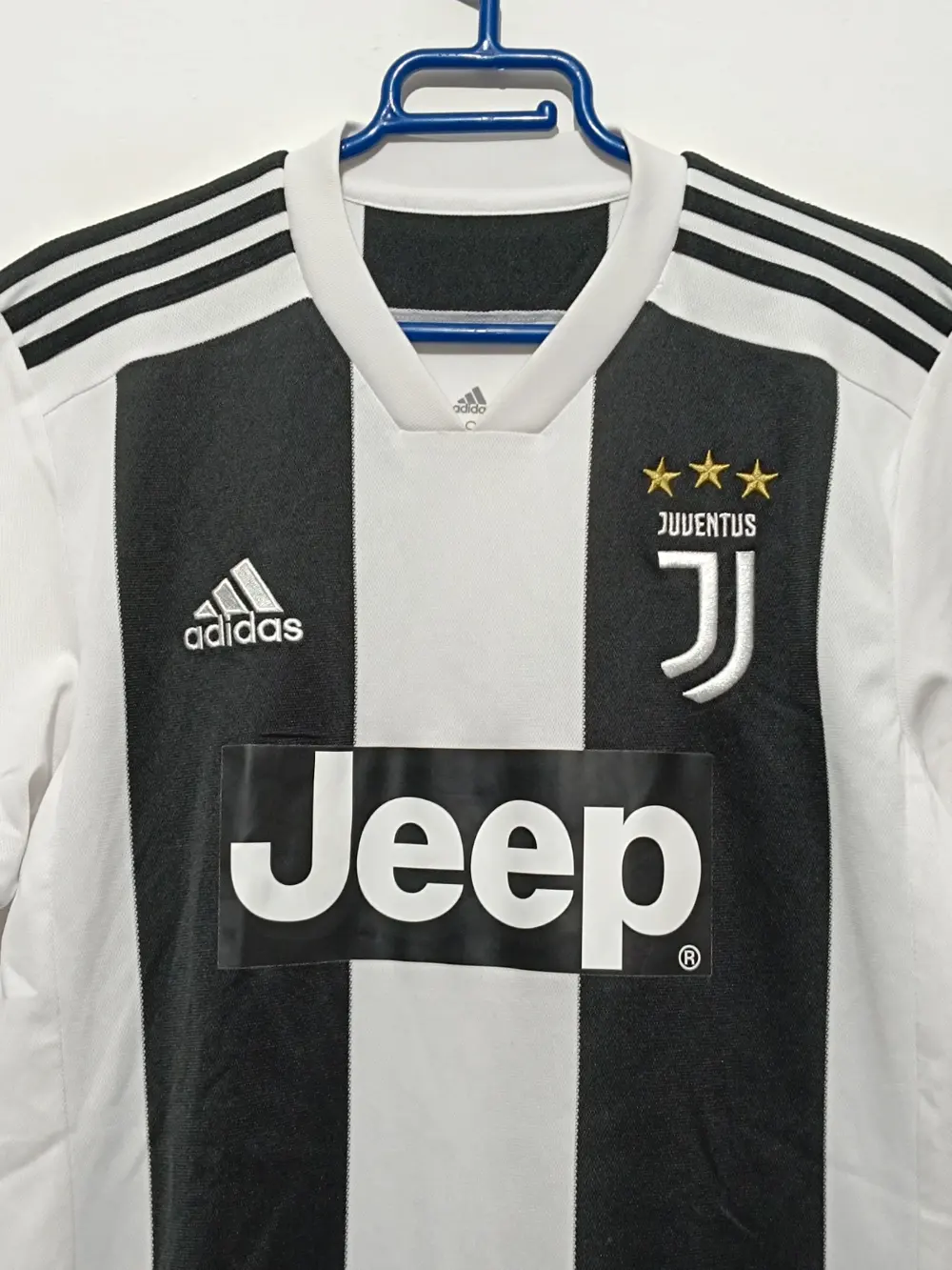 Camiseta Juventus FC temporada 18/19 Adidas talla S, foto 2