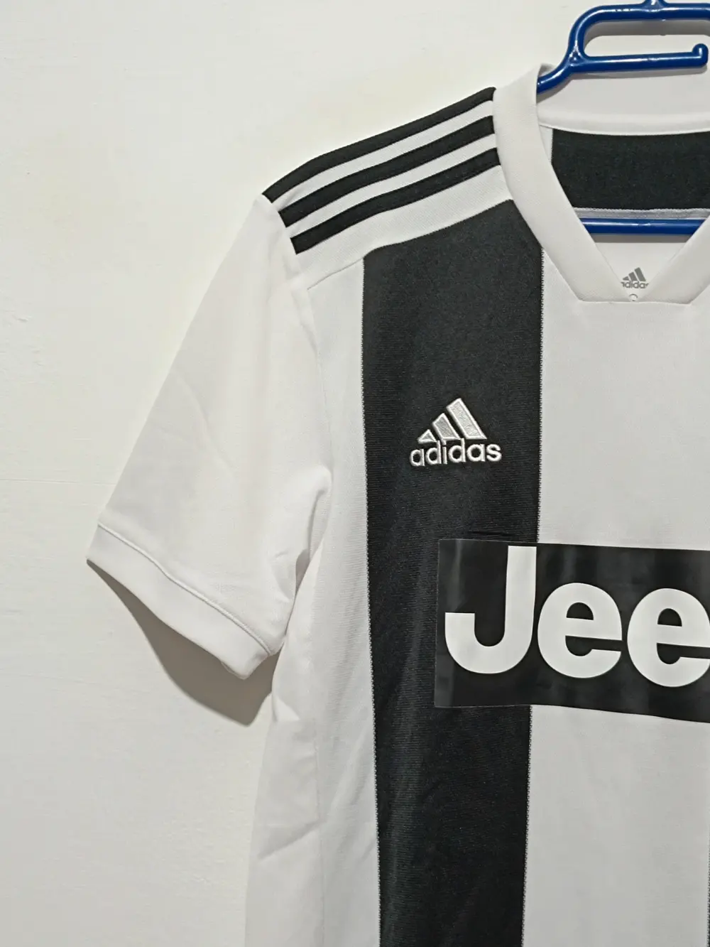 Camiseta Juventus FC temporada 18/19 Adidas talla S, foto 3