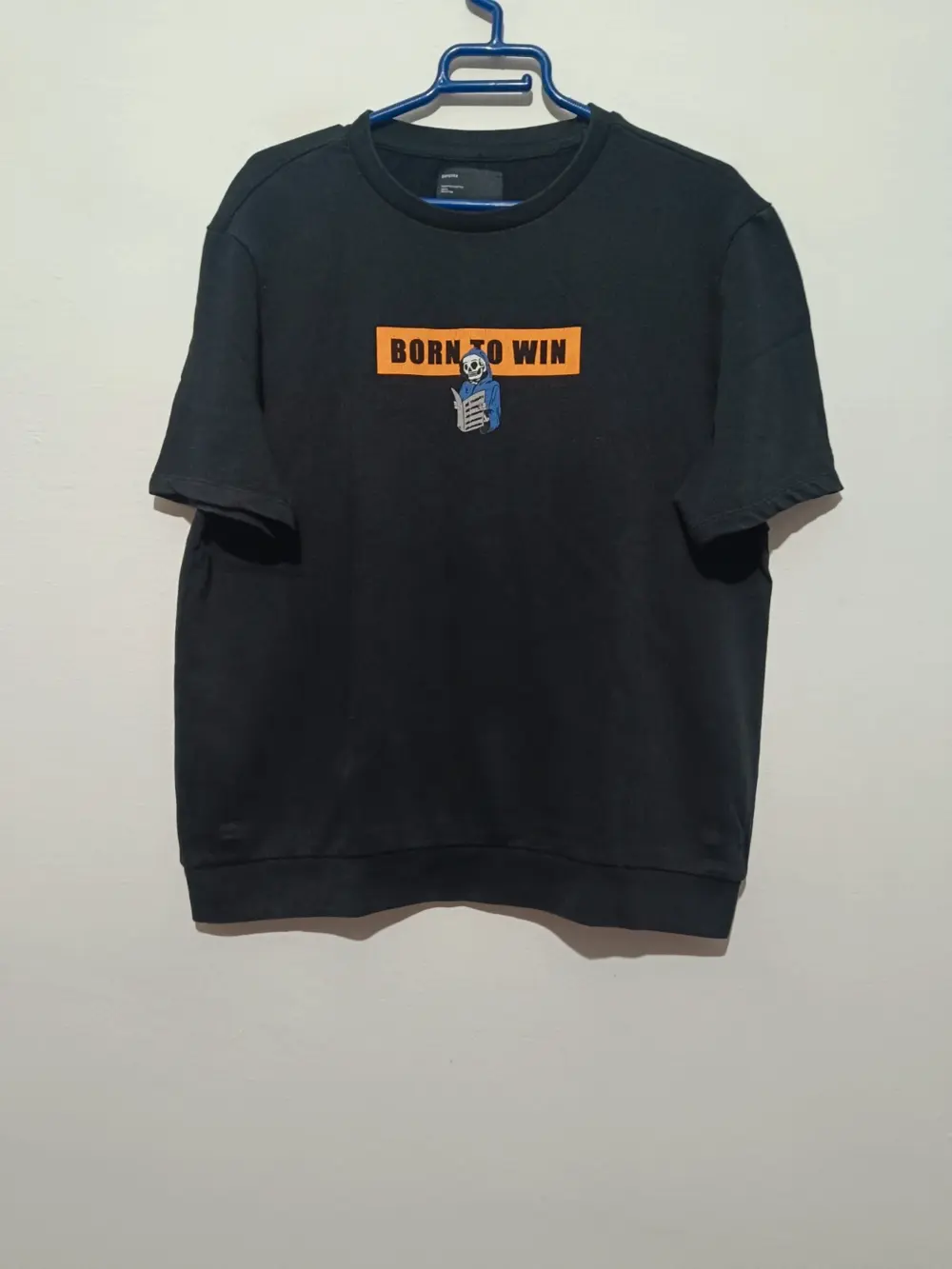 Camiseta manga corta Born to Win Bershka talla M