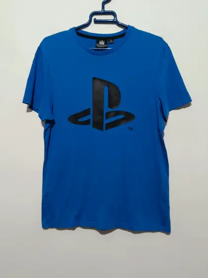 Camiseta manga corta Play station TM oficial Difuzed talla M sirve para S ver medidas