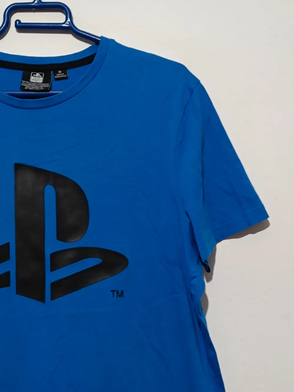 Camiseta manga corta Play station TM oficial Difuzed talla M sirve para S ver medidas, foto 4