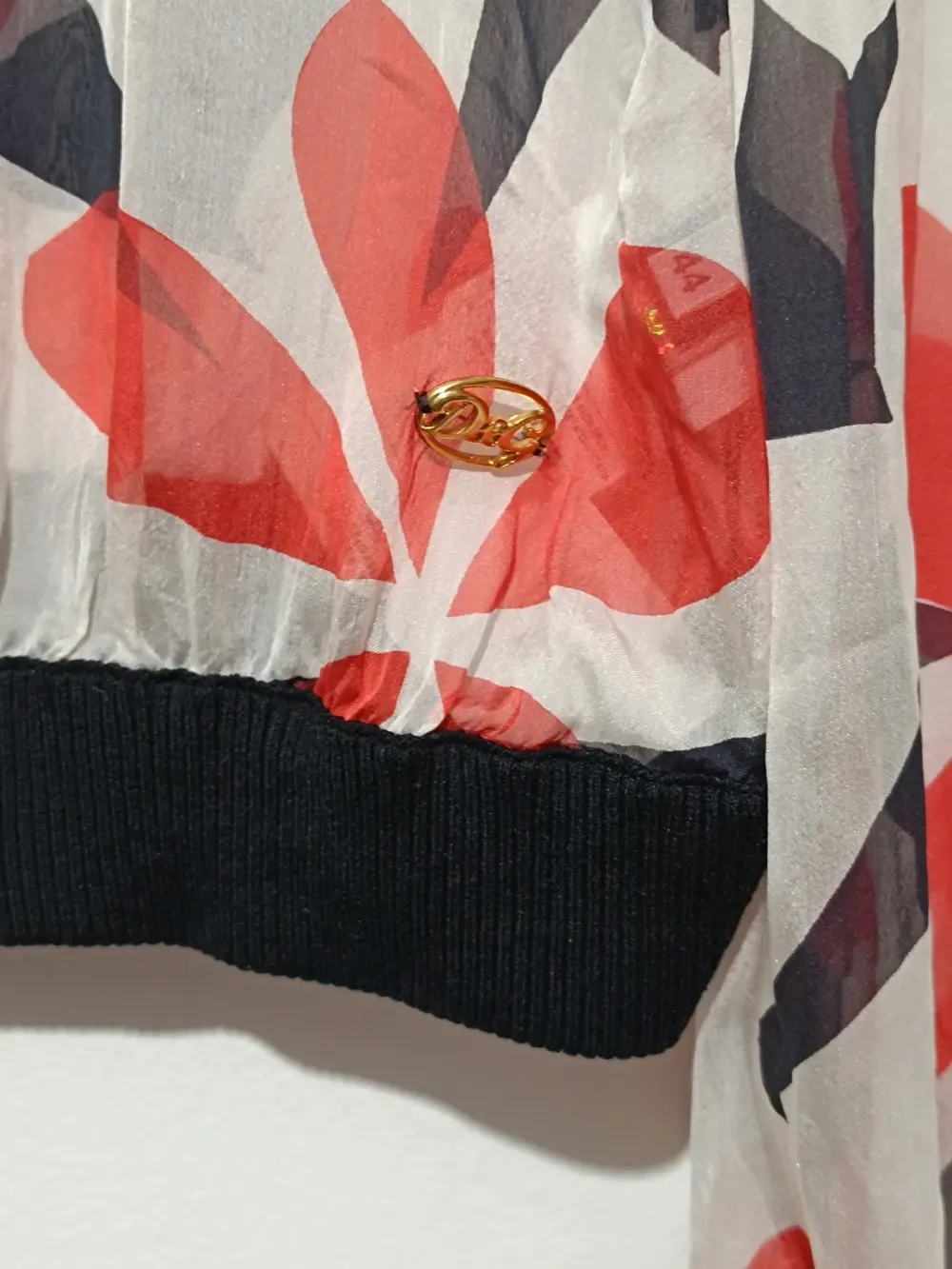 Blusa de seda Dolce & Gabbana estampado talla 44 sirve para XL ver medidas, foto 3