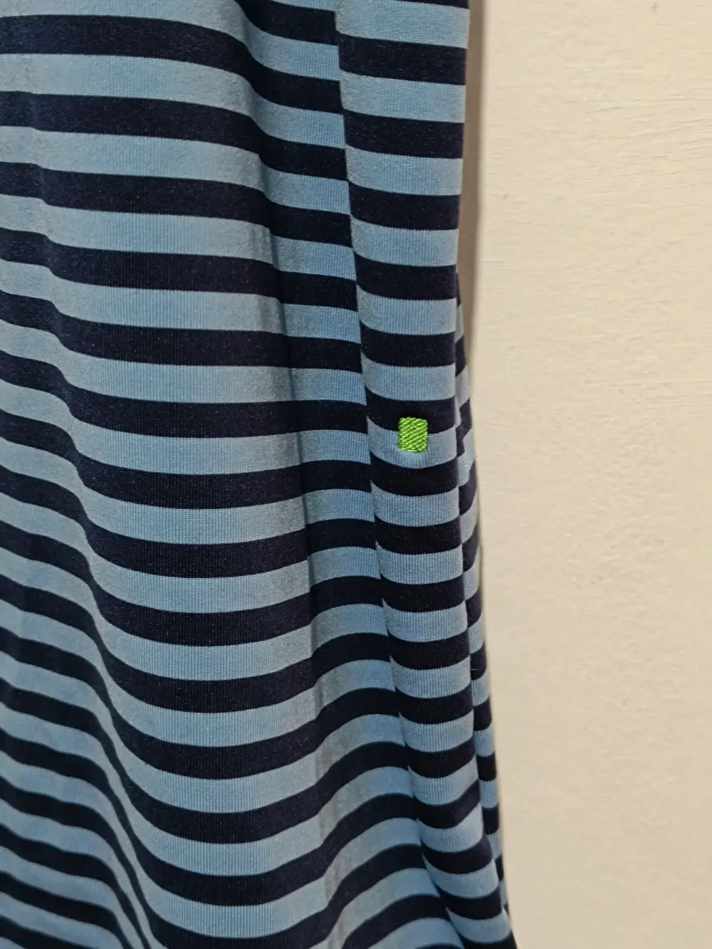 Camiseta a rayas Hugo Boss talla L ver medidas, foto 2