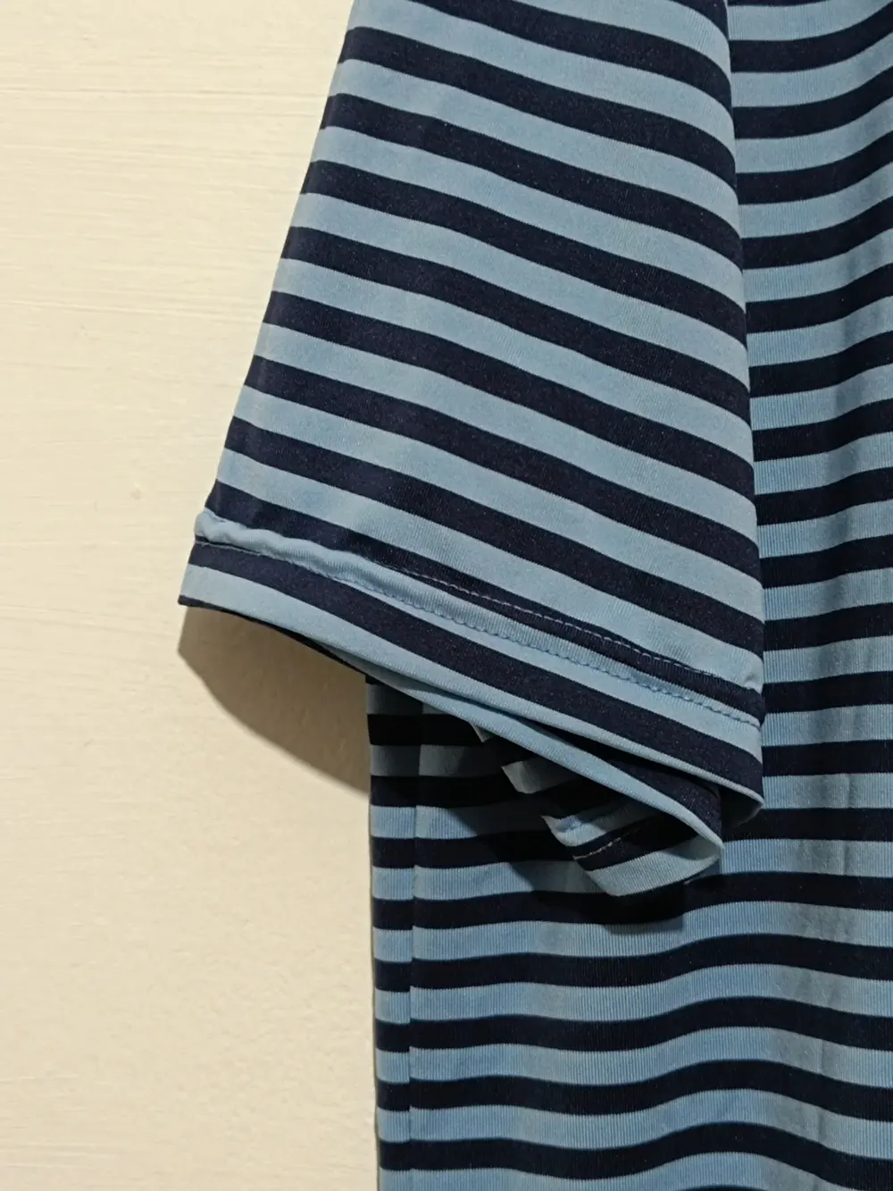 Camiseta a rayas Hugo Boss talla L ver medidas, foto 3
