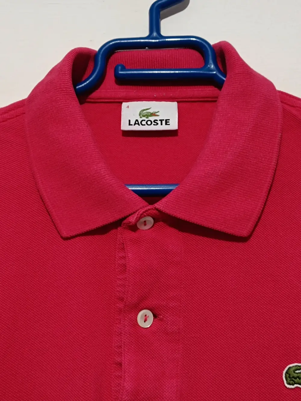 Polo Fucsia Lacoste talla 4 equivale a una M ver medidas, foto 5