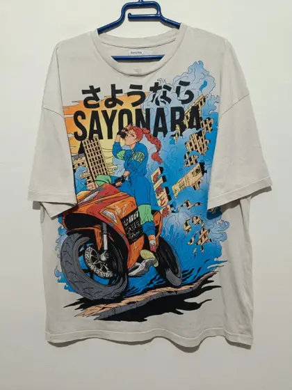 Camiseta manga corta Sayonara oversize Bershka talla M ver medidas