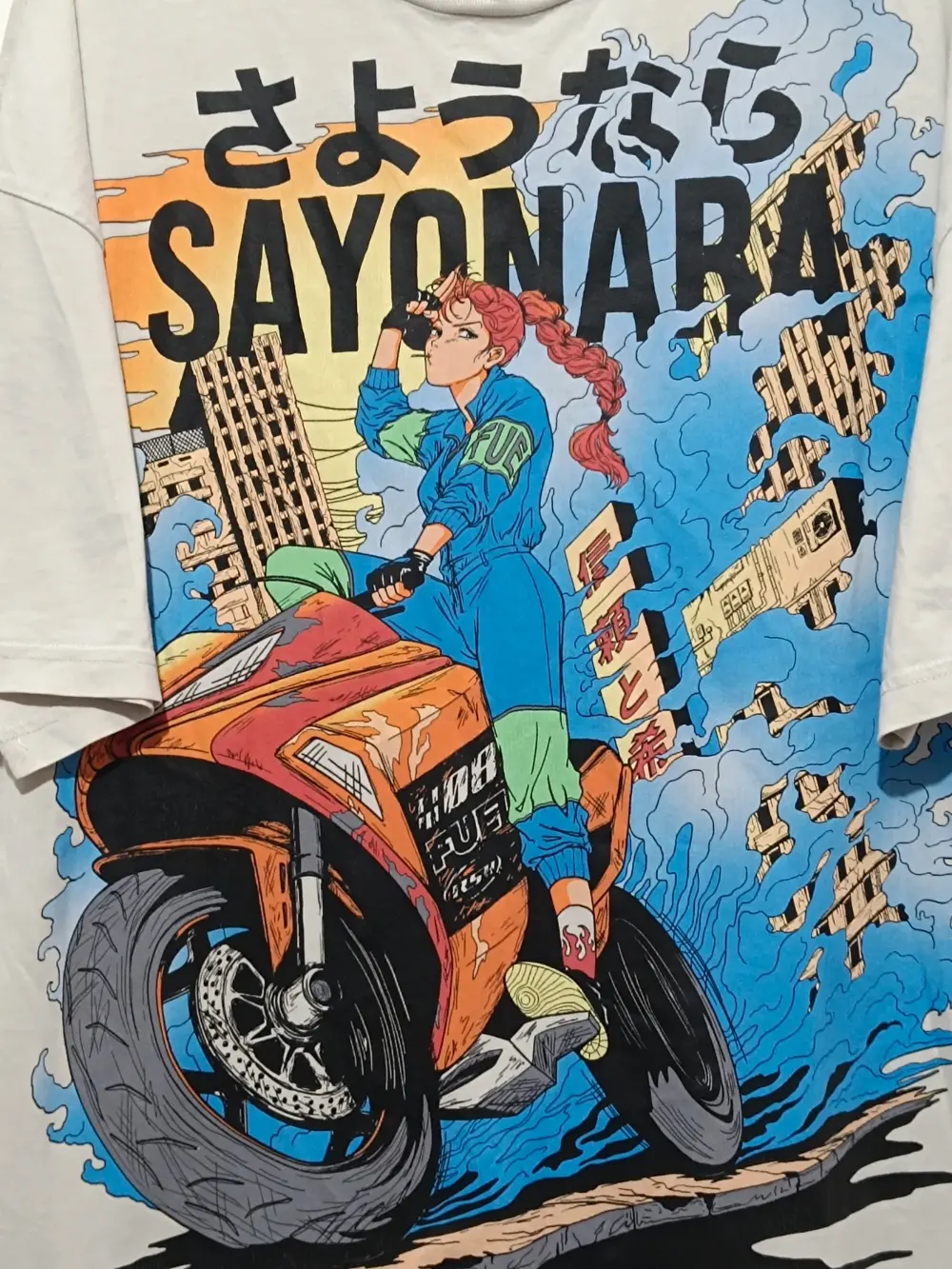 Camiseta manga corta Sayonara oversize Bershka talla M ver medidas, foto 2