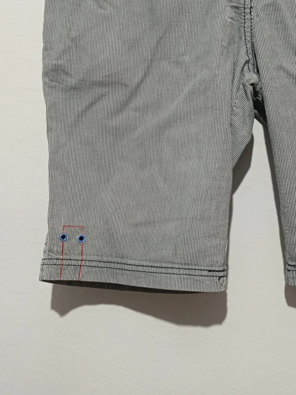 Pantalon corto a rayas Alph Club Adventure talla 40 ver medidas, foto 2