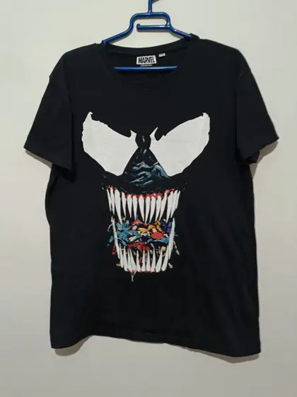 Camiseta Marvel Venom talla L ver medidas