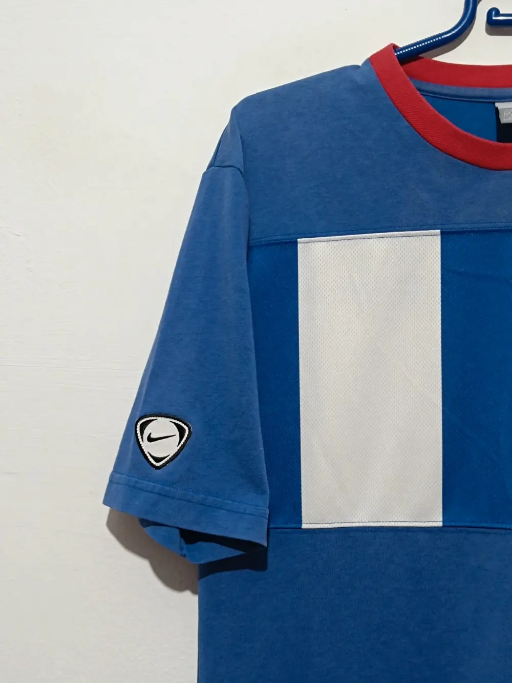 Camiseta Nike Crystal Palace ogo Aguila balón núm 11 talla S ver medidas, foto 3