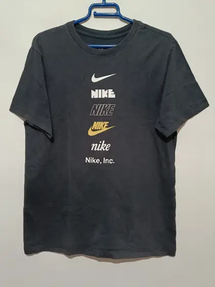 Camiseta Nike logos talla S
