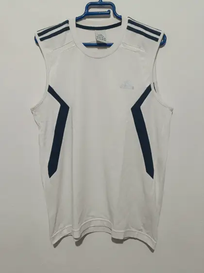 Camiseta sin mangas vintage Adidas talla S ver medidas