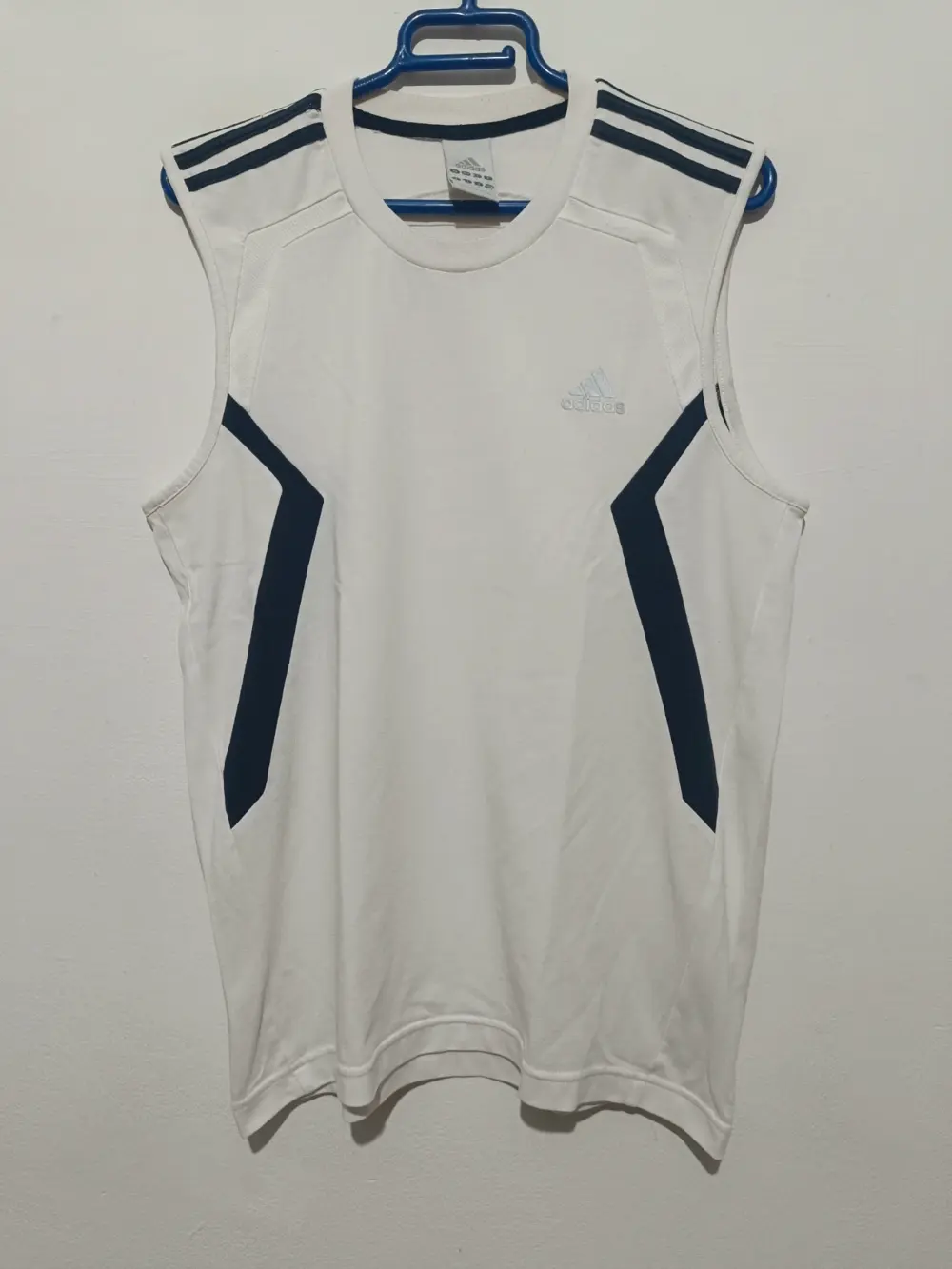 Camiseta sin mangas vintage Adidas talla S ver medidas