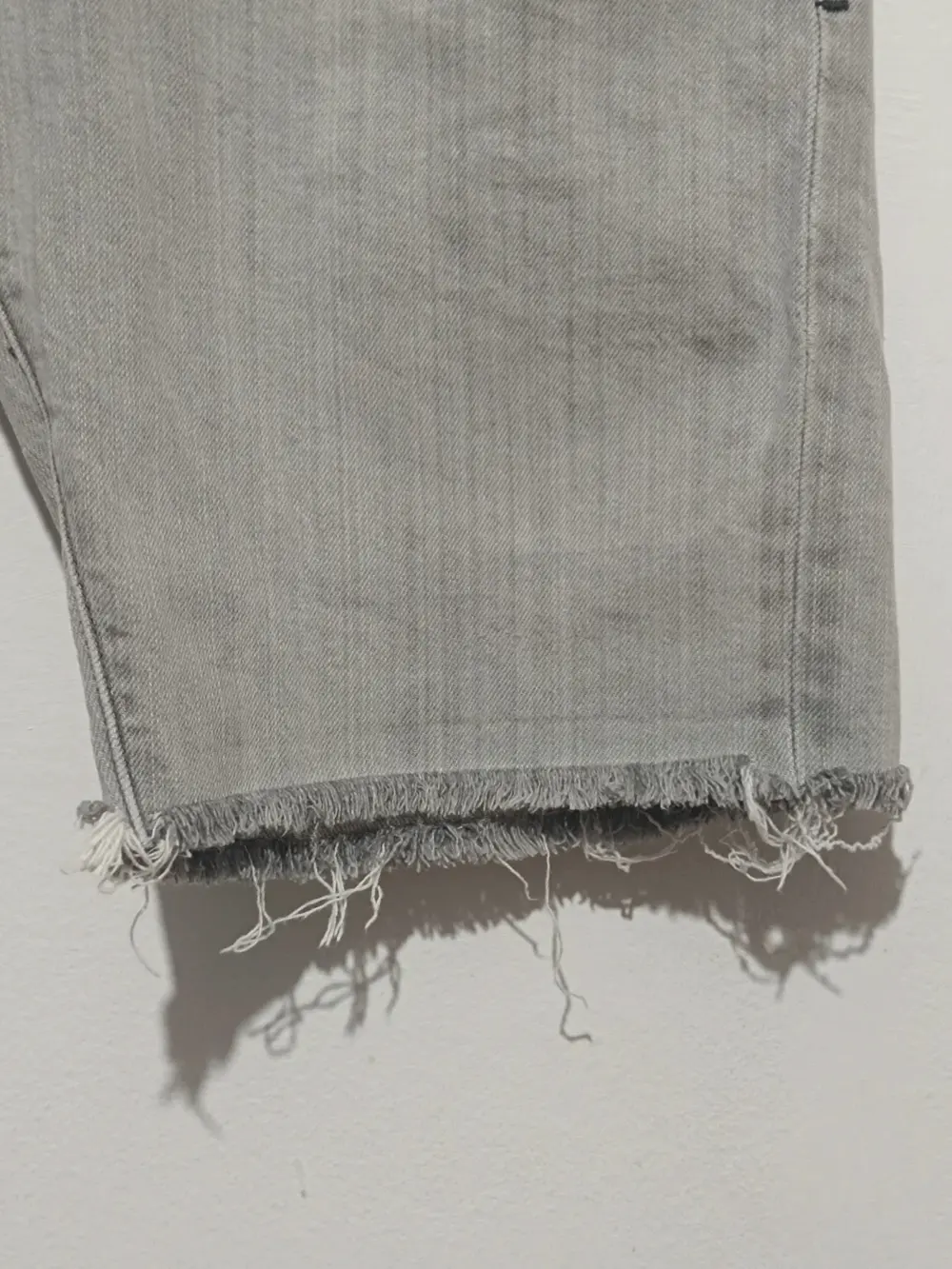 Pantalon vaquero corto Levi's Skinny 511 S talla W34 L36 sirve para L ver medidas, foto 2