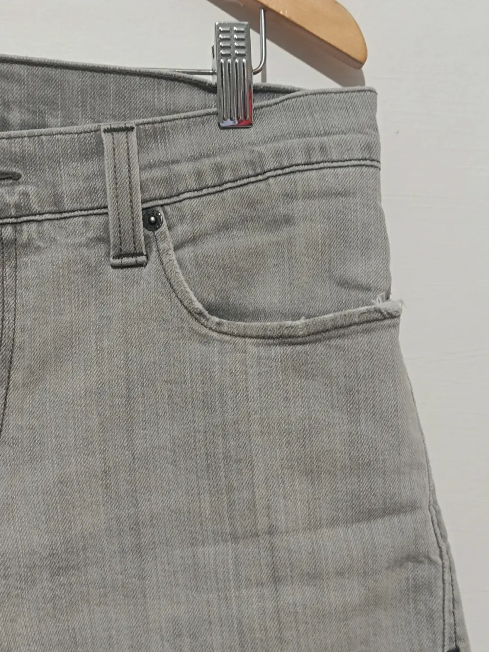 Pantalon vaquero corto Levi's Skinny 511 S talla W34 L36 sirve para L ver medidas, foto 5