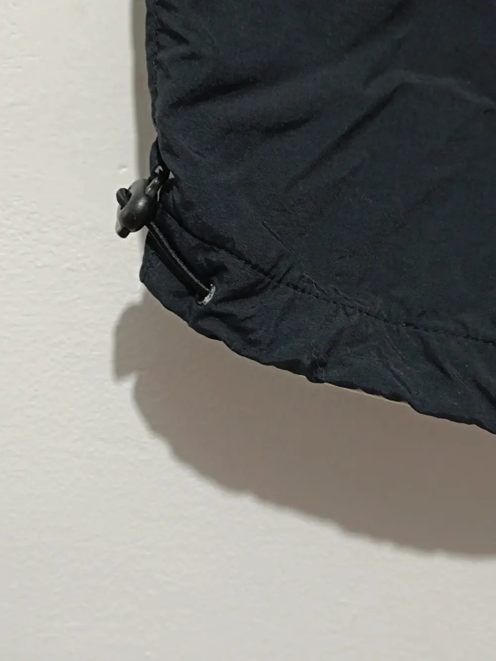 Pantalón hasta la rodilla Nike vintage talla L pero es mas una XL ver medidas, foto 4