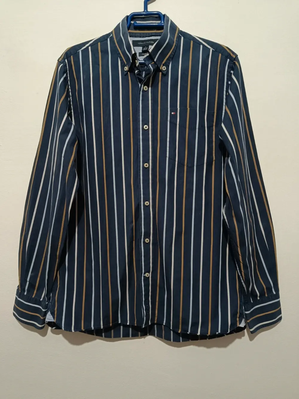 Camisa Tommy Hilfiger a rayas manga larga talla M