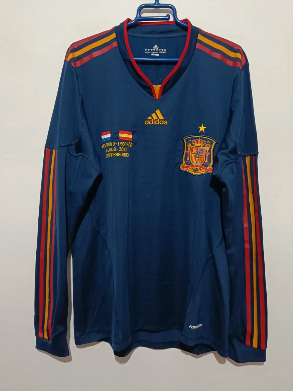 Camiseta vintage España mundial 2010 Adidas formotion talla XL pero sirve para L ver medidas