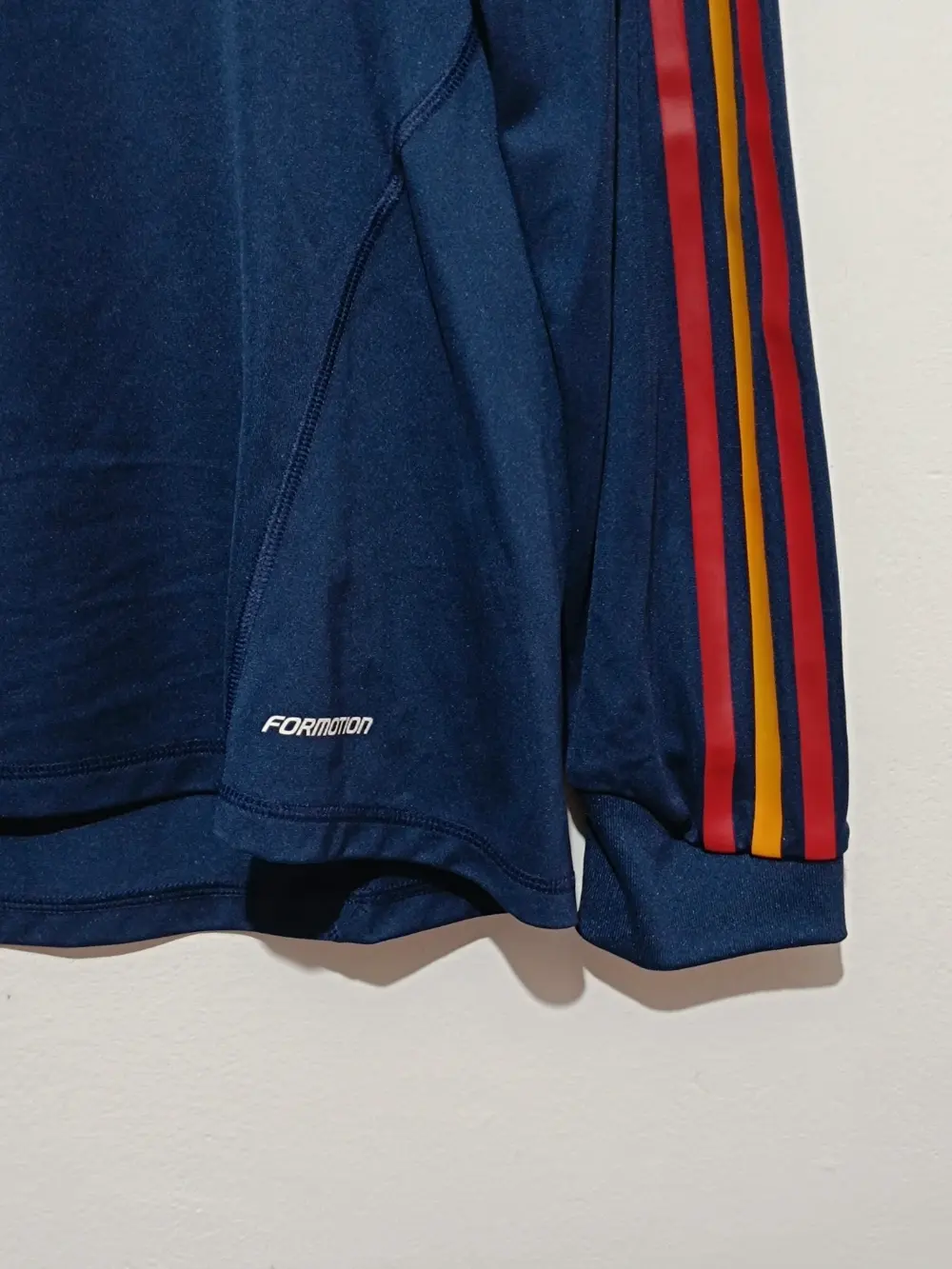 Camiseta vintage España mundial 2010 Adidas formotion talla XL pero sirve para L ver medidas, foto 2