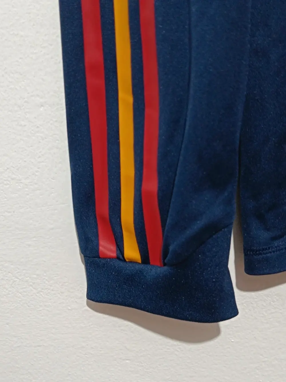 Camiseta vintage España mundial 2010 Adidas formotion talla XL pero sirve para L ver medidas, foto 3