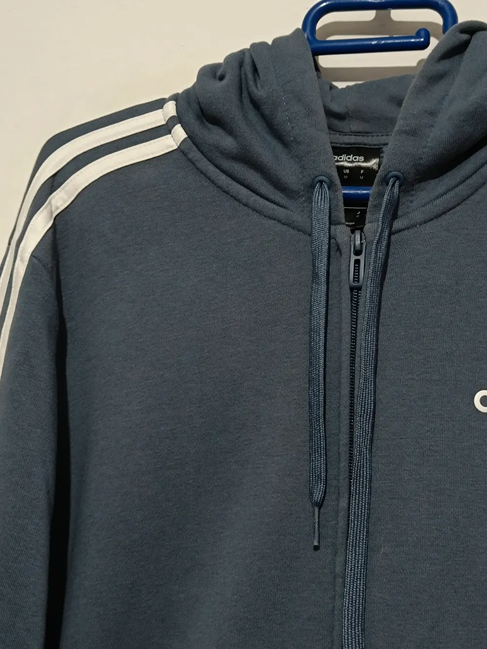 Sudadera con capucha y cremallera Adidas essentials 3 stripestalla M ver medidas, foto 5