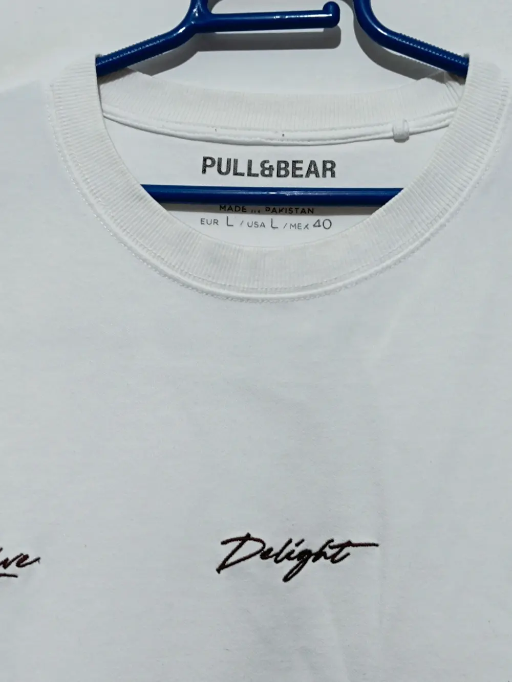 Camiseta gráfica Pull & Bear talla L ver medidas, foto 4