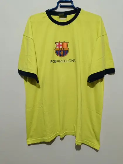 Camiseta FC Barcelona oficial logo amarilla talla XL