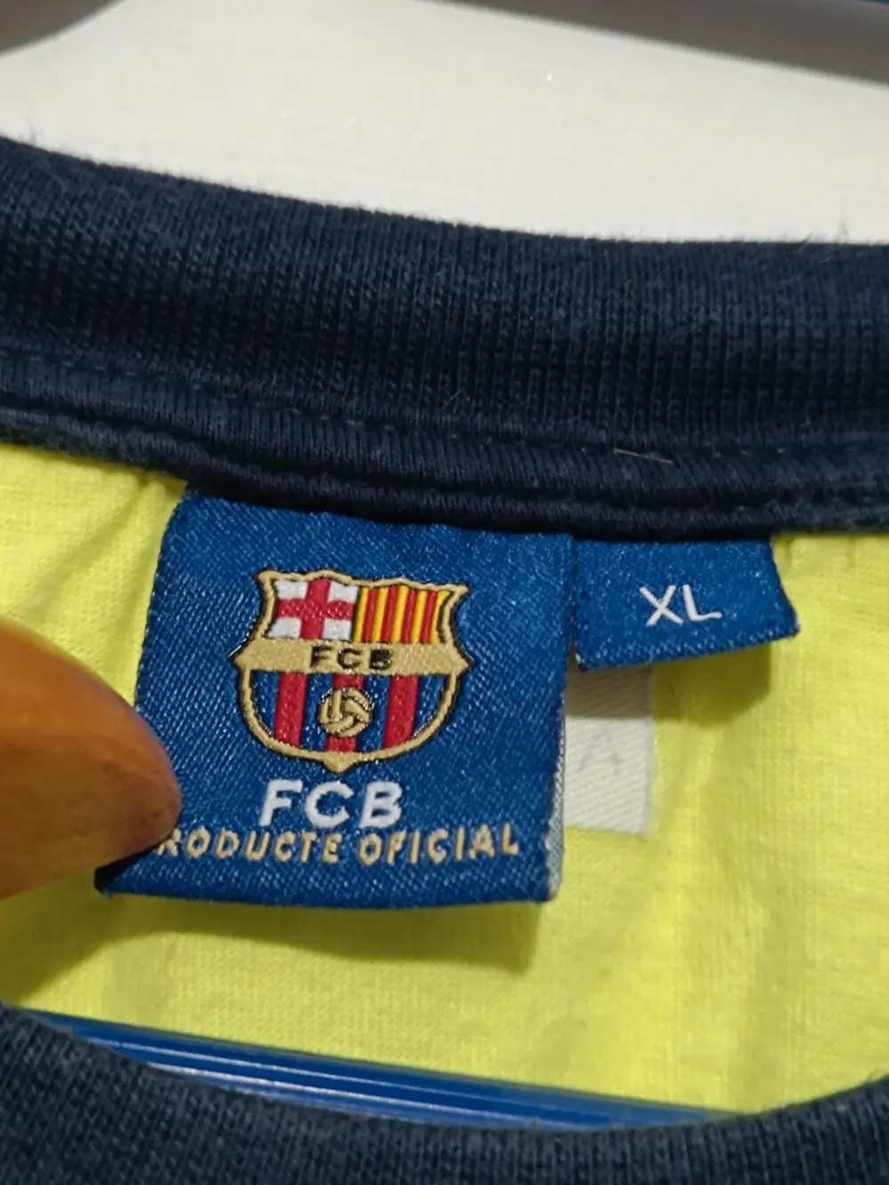 Camiseta FC Barcelona oficial logo amarilla talla XL, foto 5