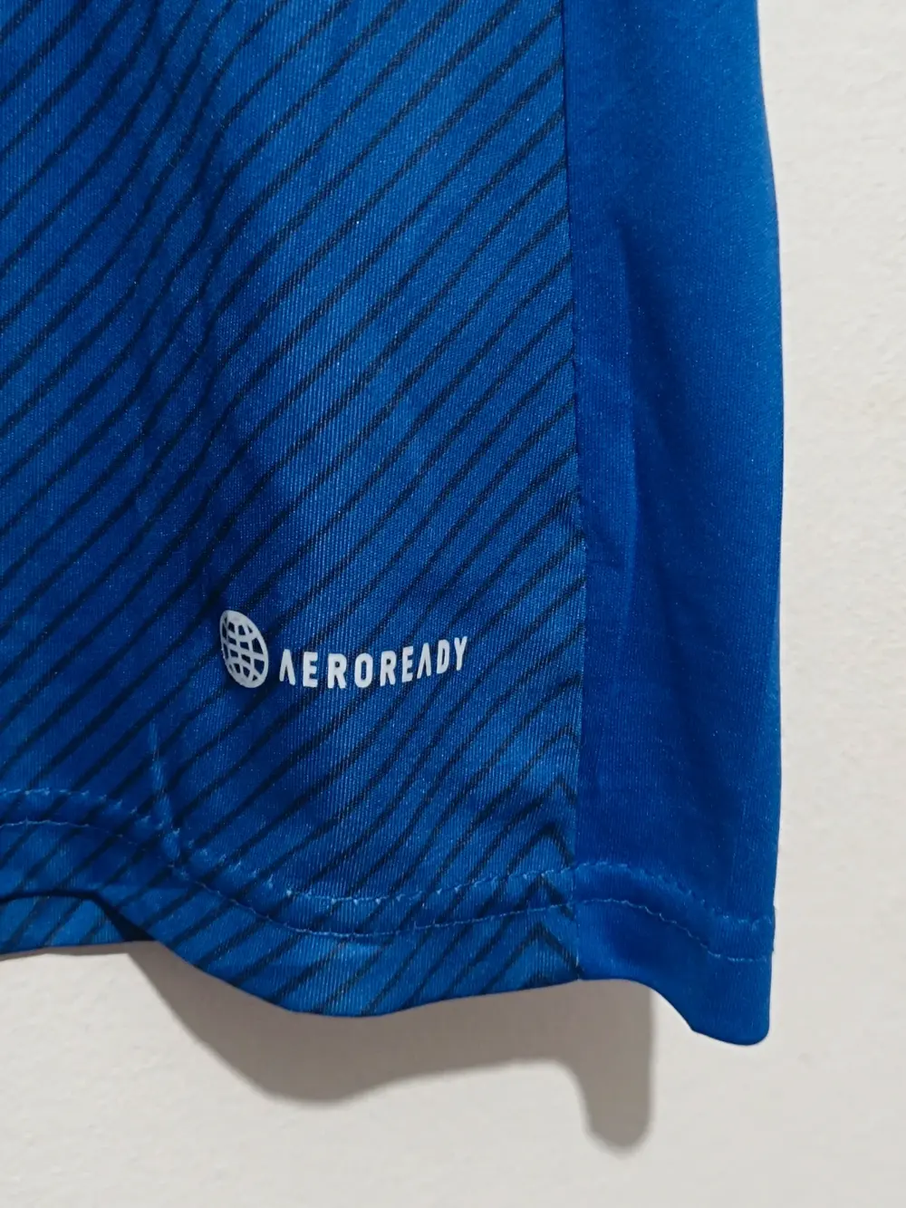 Camiseta Millonarios Adidas año 2023 talla L mujer, foto 2