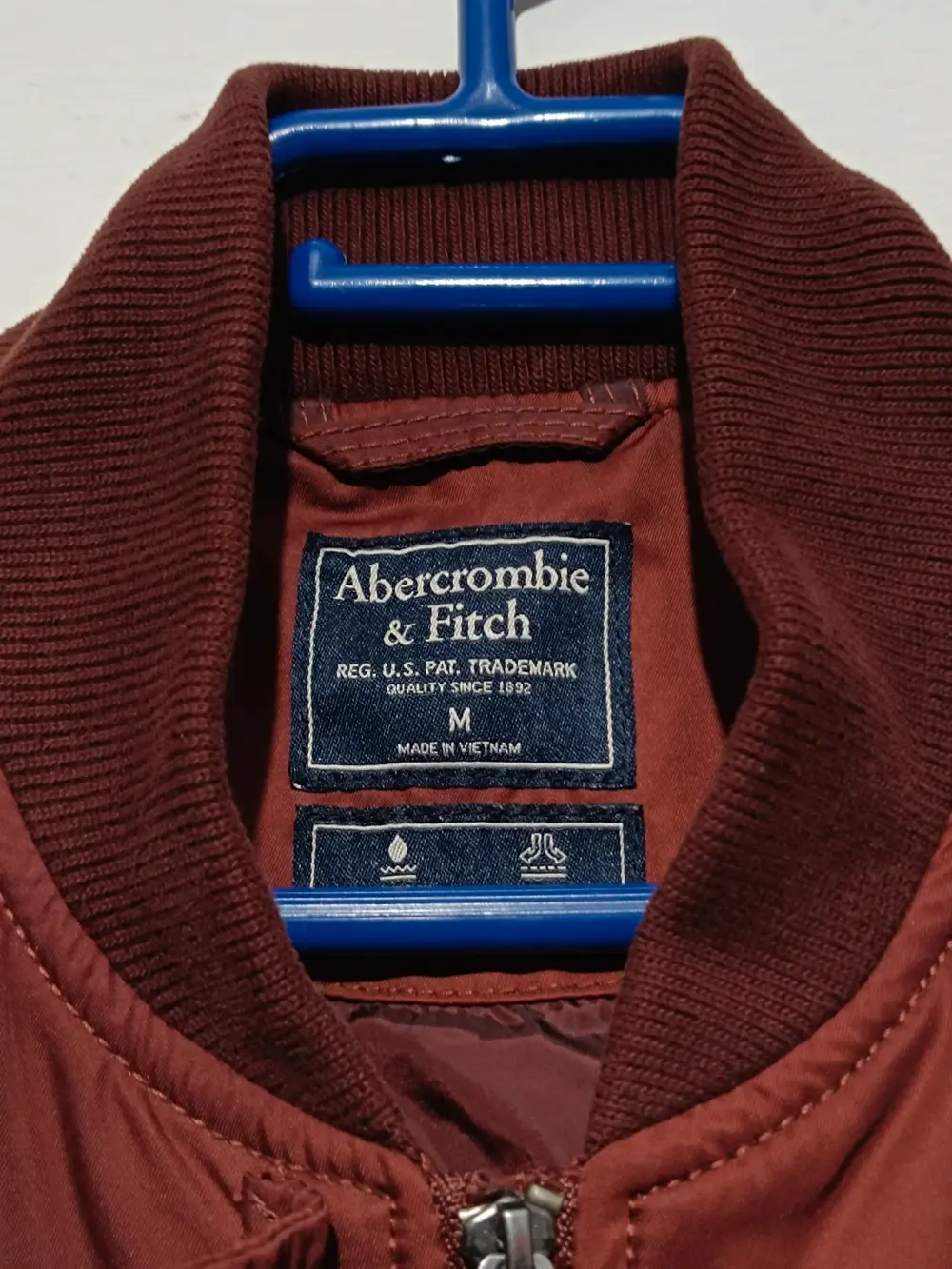 Chaqueta Bomber Clasica Abercrombrie & Fitch talla M unisex ver medidas, foto 5