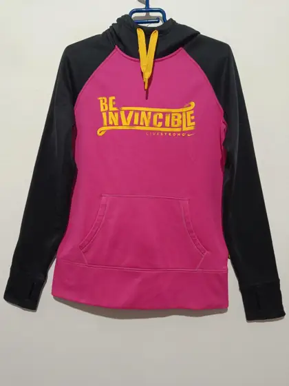 Sudadera con capucha Nike livestrong be invincible therma-fit talla M