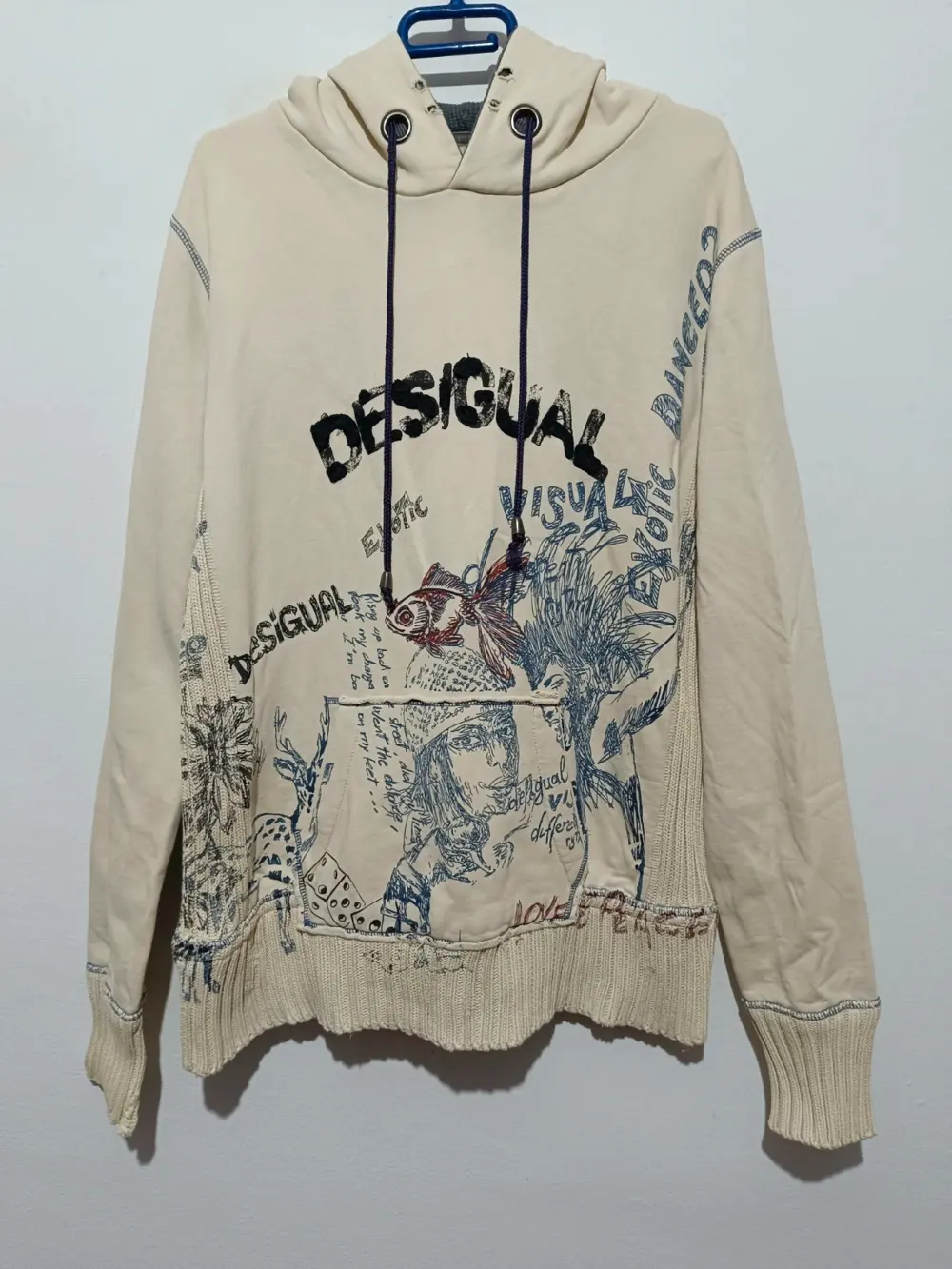 Sudadera con capucha Desigual talla M sirve para L ver medidas