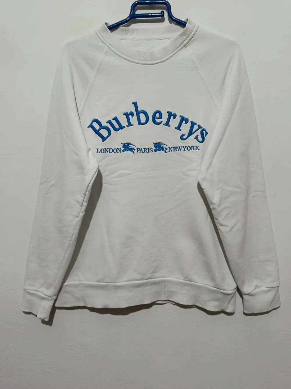 Jersey Burberry cuello redondo talla M ver medidas
