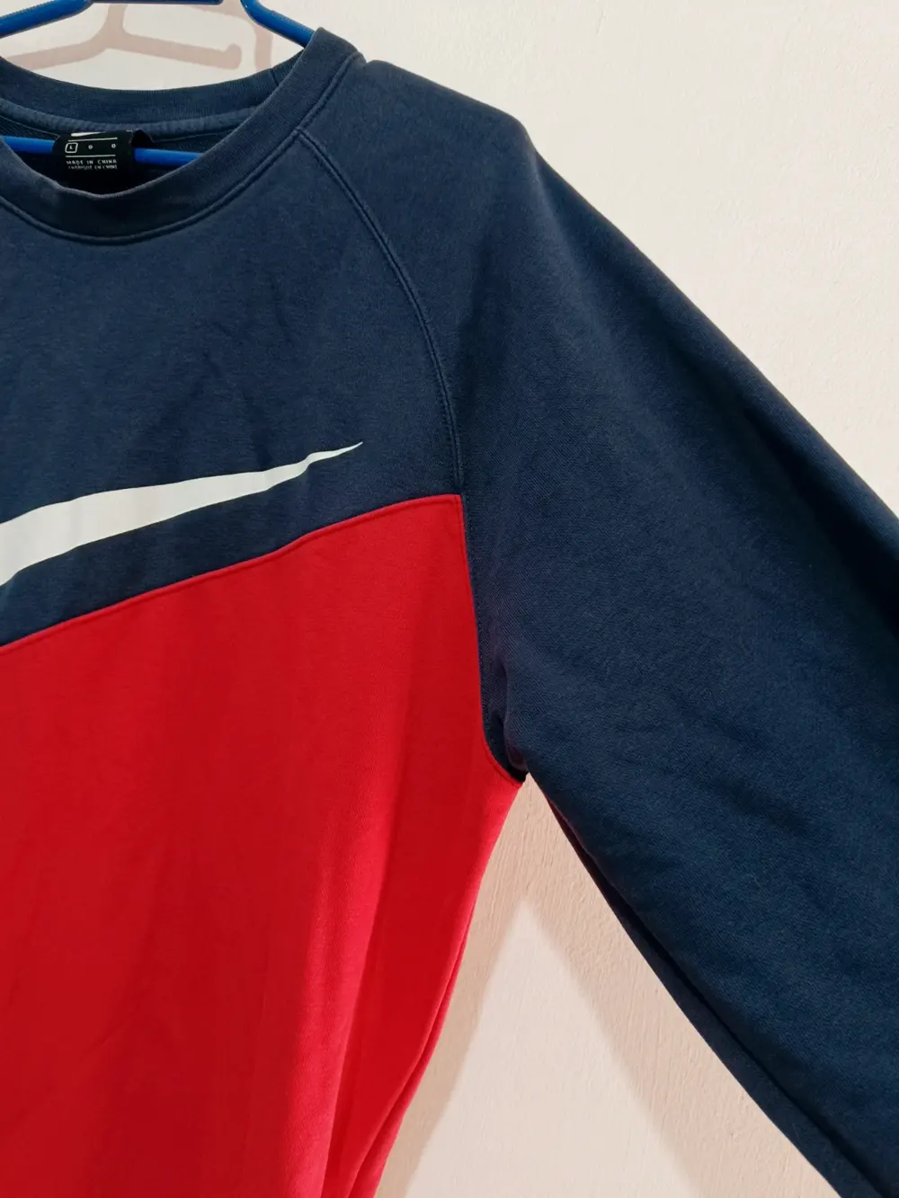 Jersey cuello redondo Nike logo swoosh Sportswear talla L, foto 3