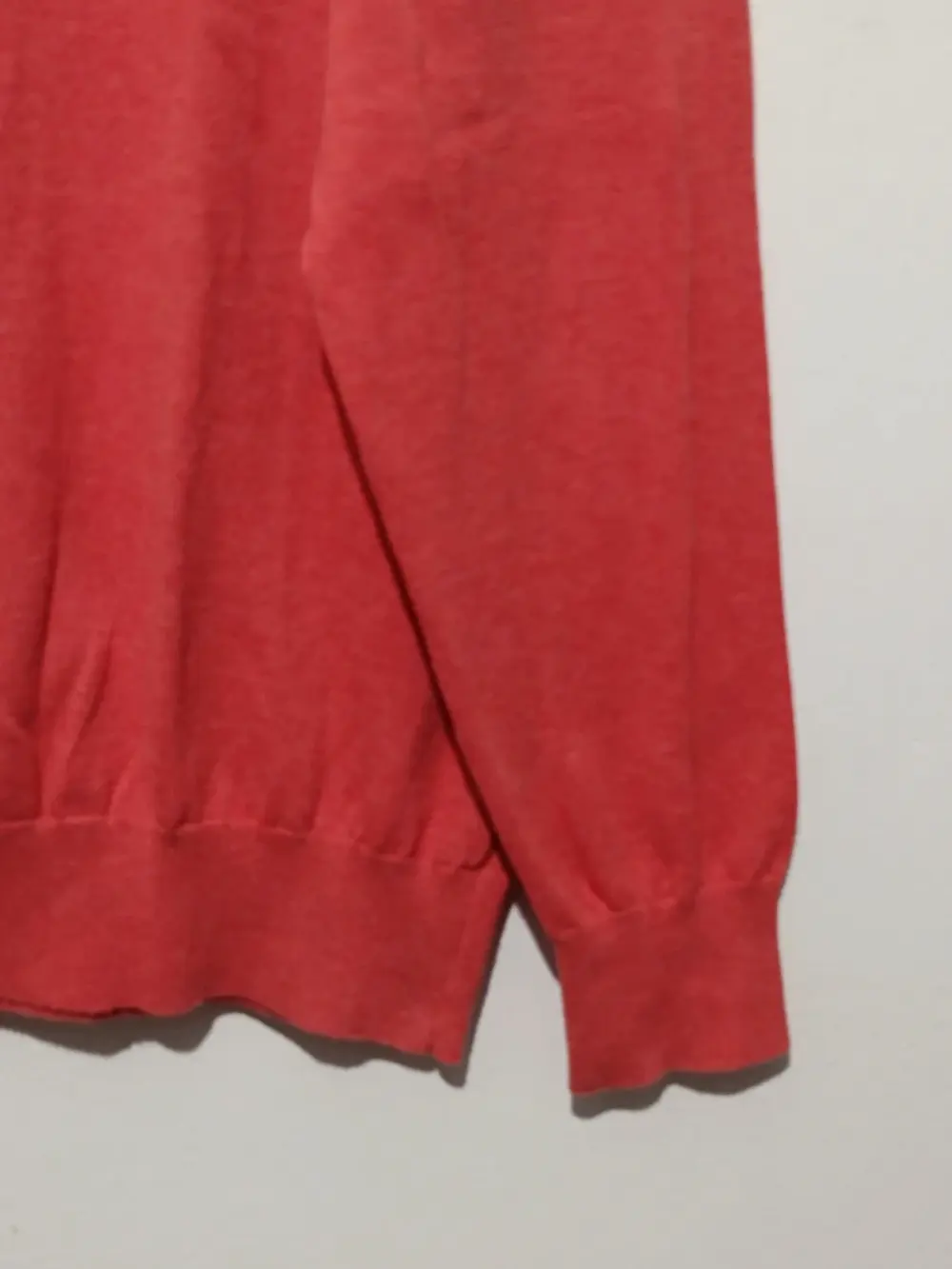 Jersey cuello de pico Thomas Saint talla XL sirve para L ver medidas, foto 2