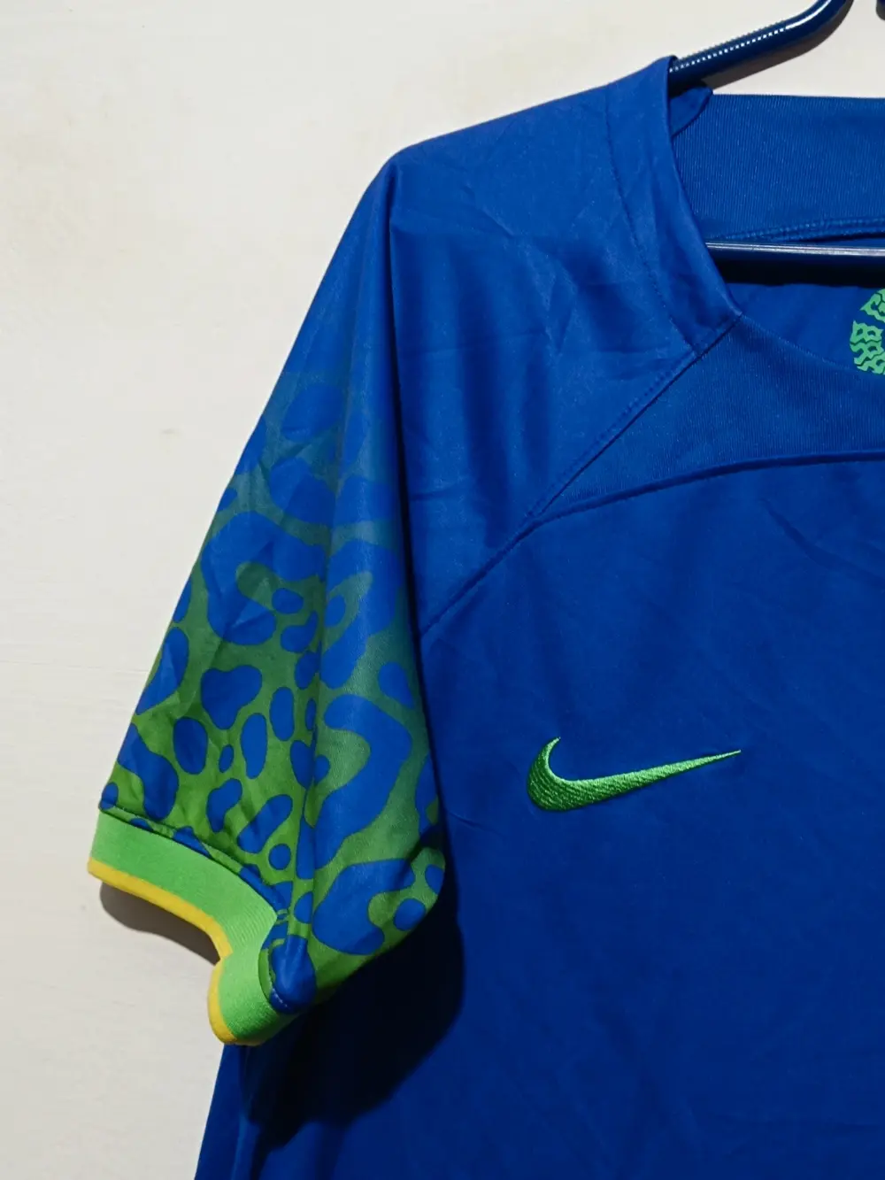 Camiseta selección Brasil visitante 2023 Nike talla L, foto 5